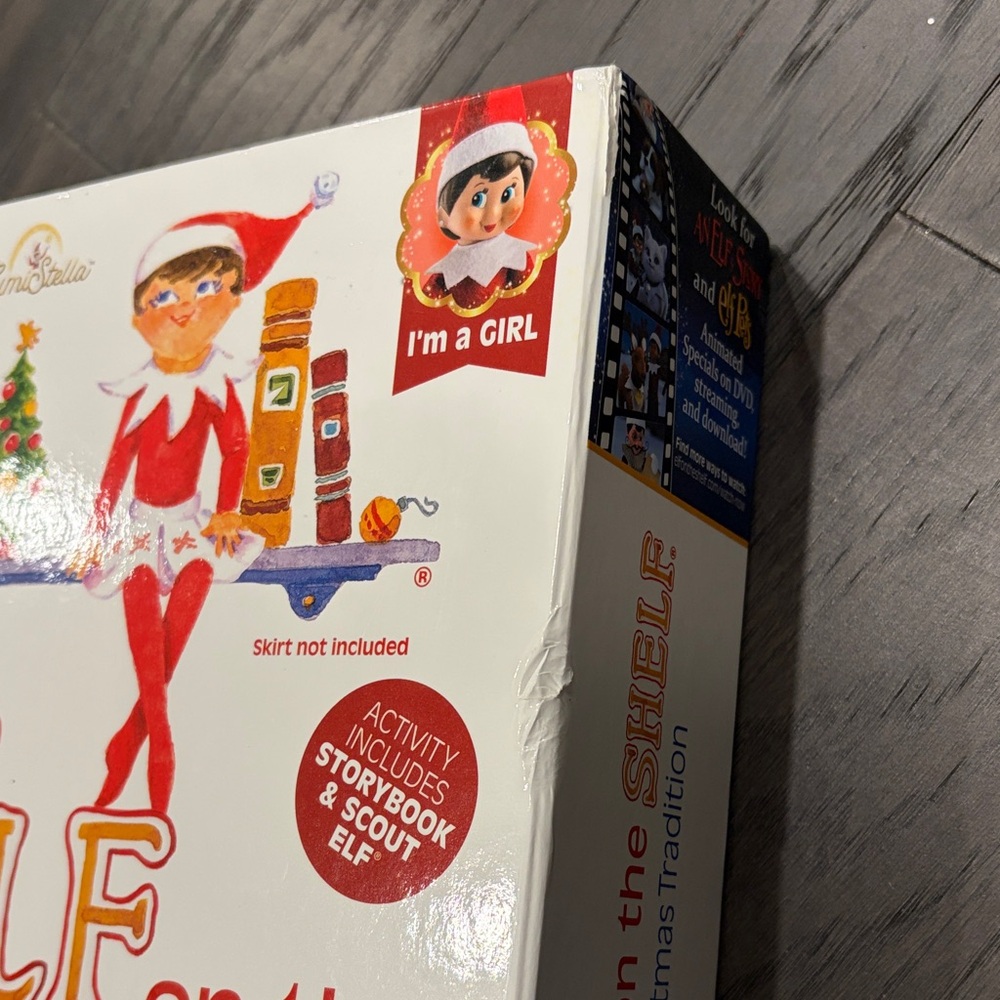 The Elf on the Shelf: A Christmas Tradition Book DOES NOT INCLUDE THE ELF - Picture 6 of 6